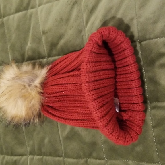 FURTALK  Women Winter Knitted Beanie hat with faux fur pom - Picture 5 of 7